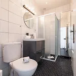 2 Bdr Panoramic View On Gardens Апартаменты
