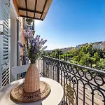 2 Bdr Panoramic View On Gardens