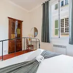 2 Bdr Panoramic View On Gardens *