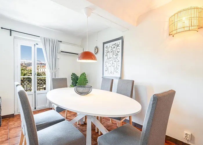 2 Bdr Panoramic View On Gardens * Nice