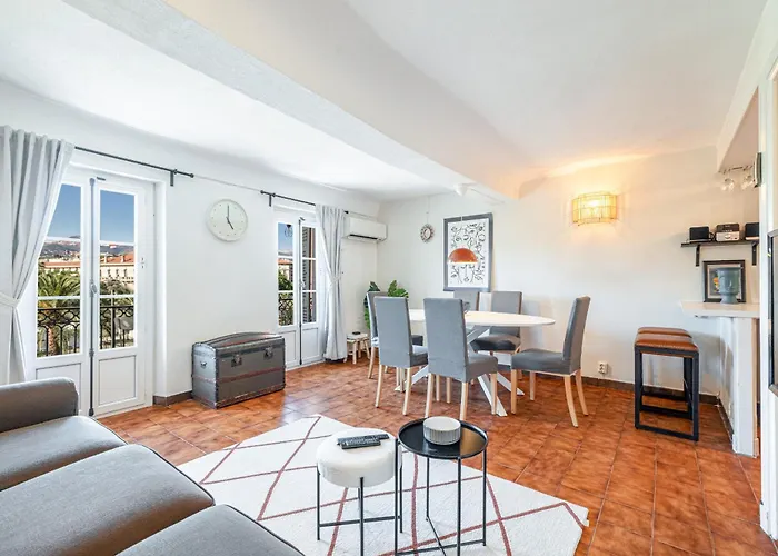 2 Bdr Panoramic View On Gardens Appartement *