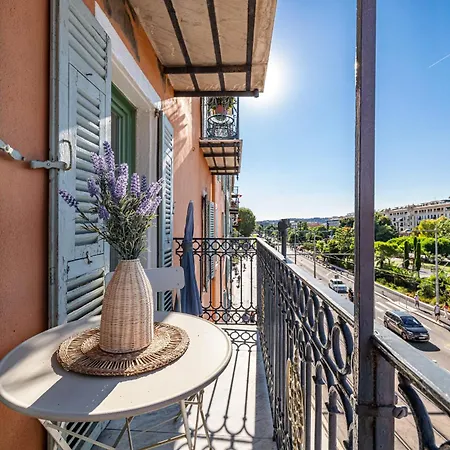 2 Bdr Panoramic View On Gardens Apartment Nice